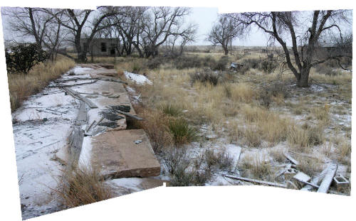 Glen Rio abandoned building